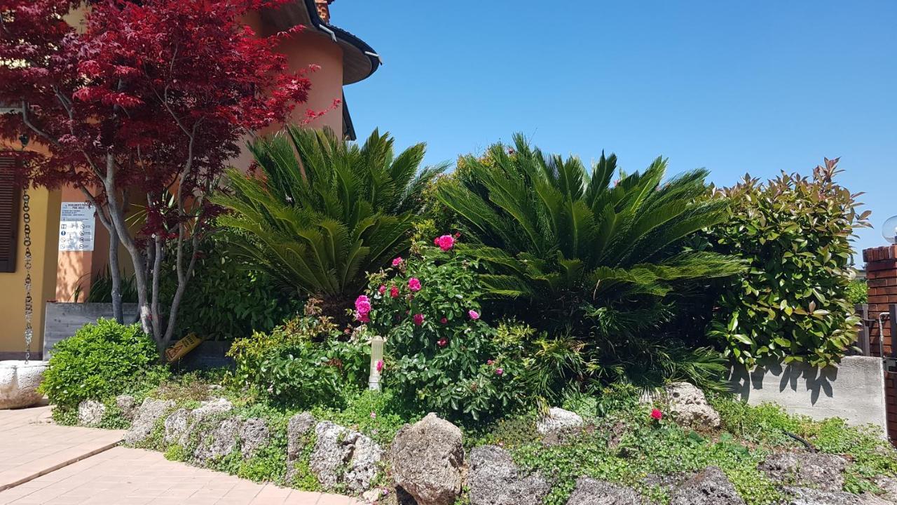 B&B Villa Giulia Desenzano del Garda Dış mekan fotoğraf