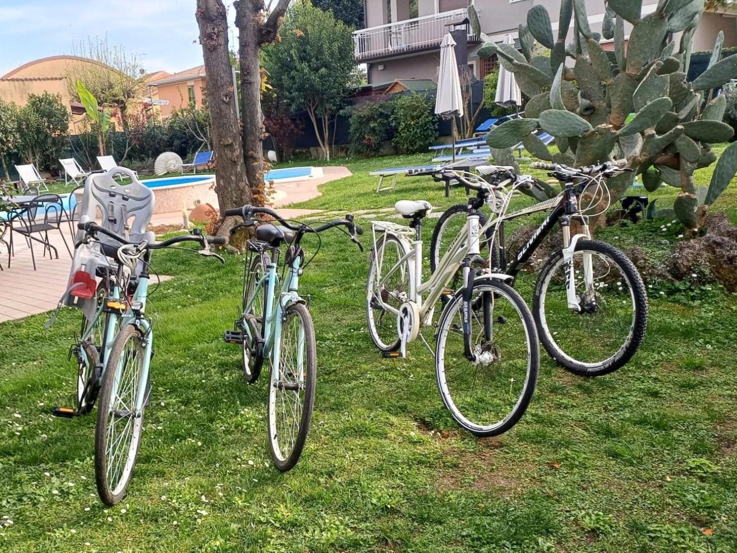 B&B Villa Giulia Desenzano del Garda Dış mekan fotoğraf